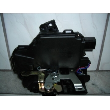       6- SKODA VW SEAT 3B4839016A